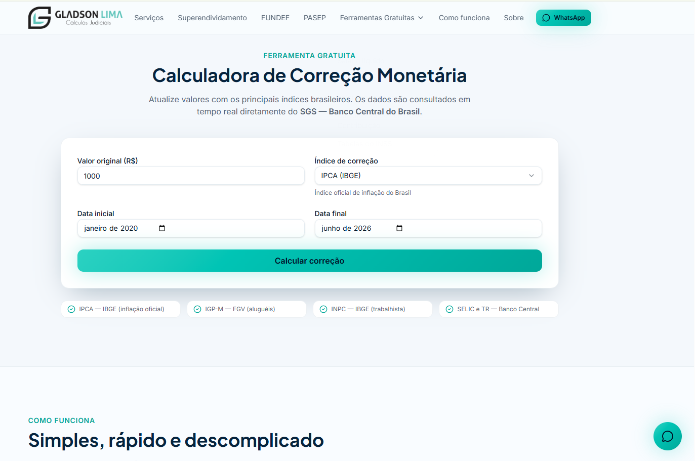 Balança da justiça, calculadora e relatórios financeiros representando cálculos judiciais